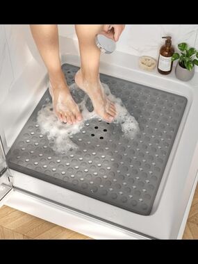 New Grey Anti Slip 21x21in Shower Tub Mat